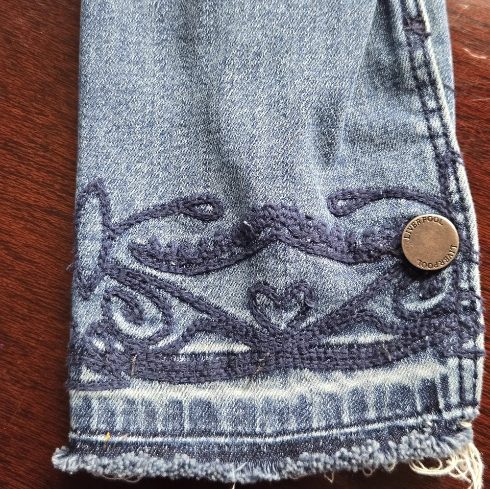 Liverpool Embroidered Raw Hem Denim Jacket - Melbourne Light - Size S - Picture 4 of 12